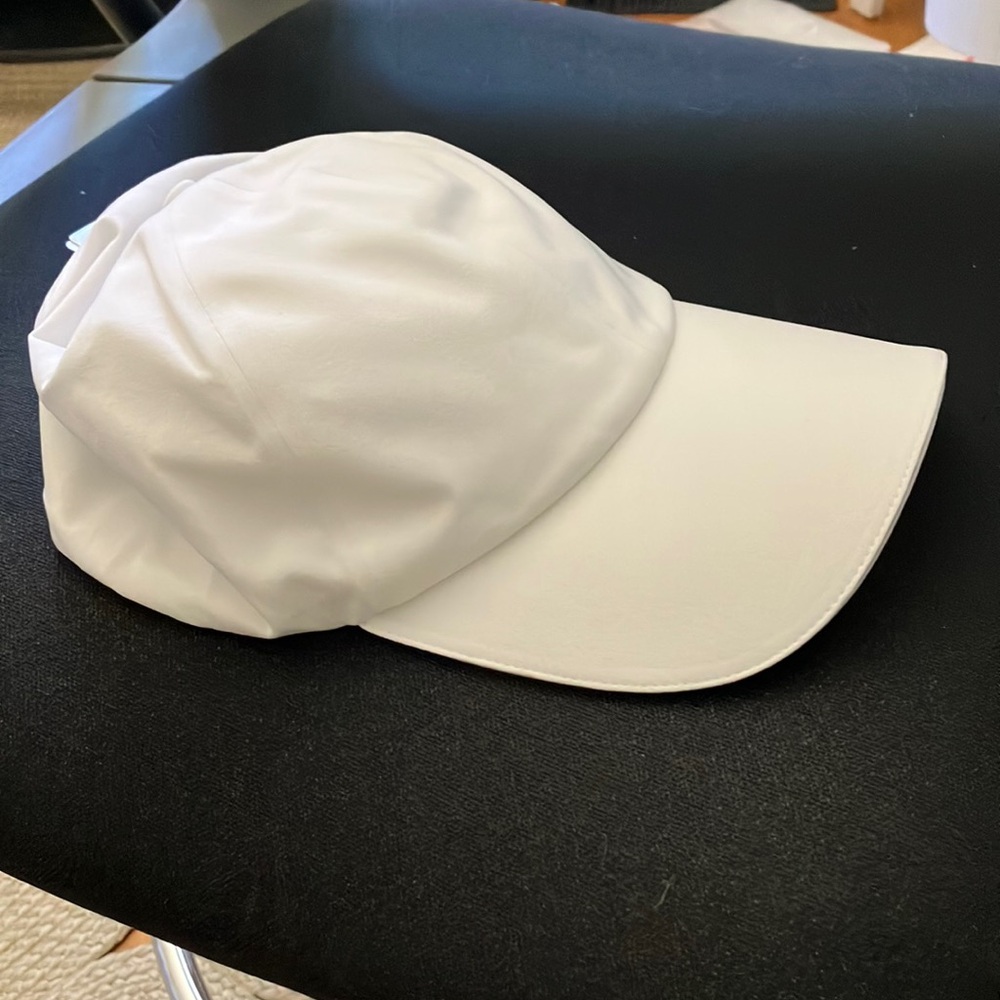White Lululemon hat
